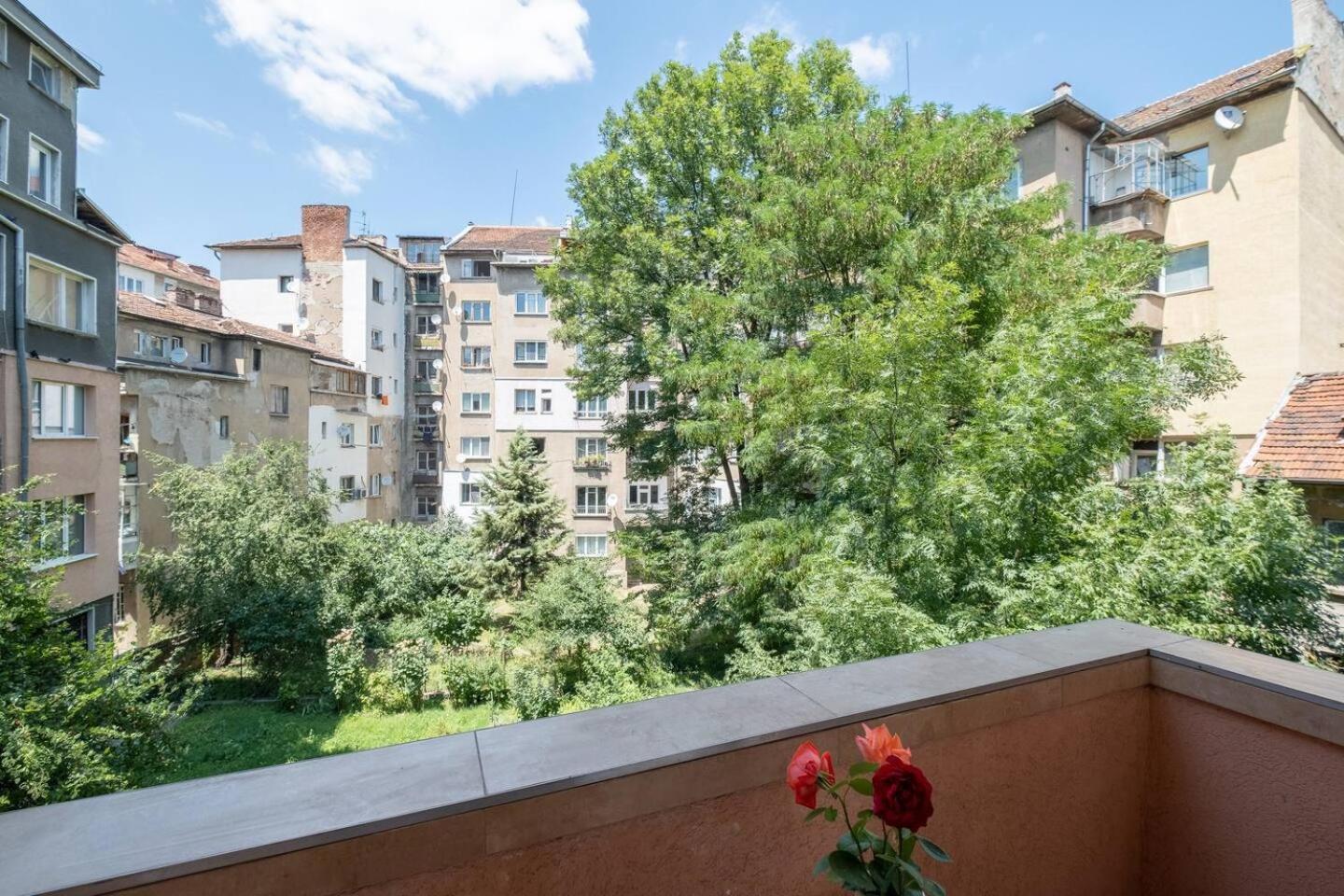 Top Pick! Central Spacious 2 Bedroom Apartment Sofia Bagian luar foto