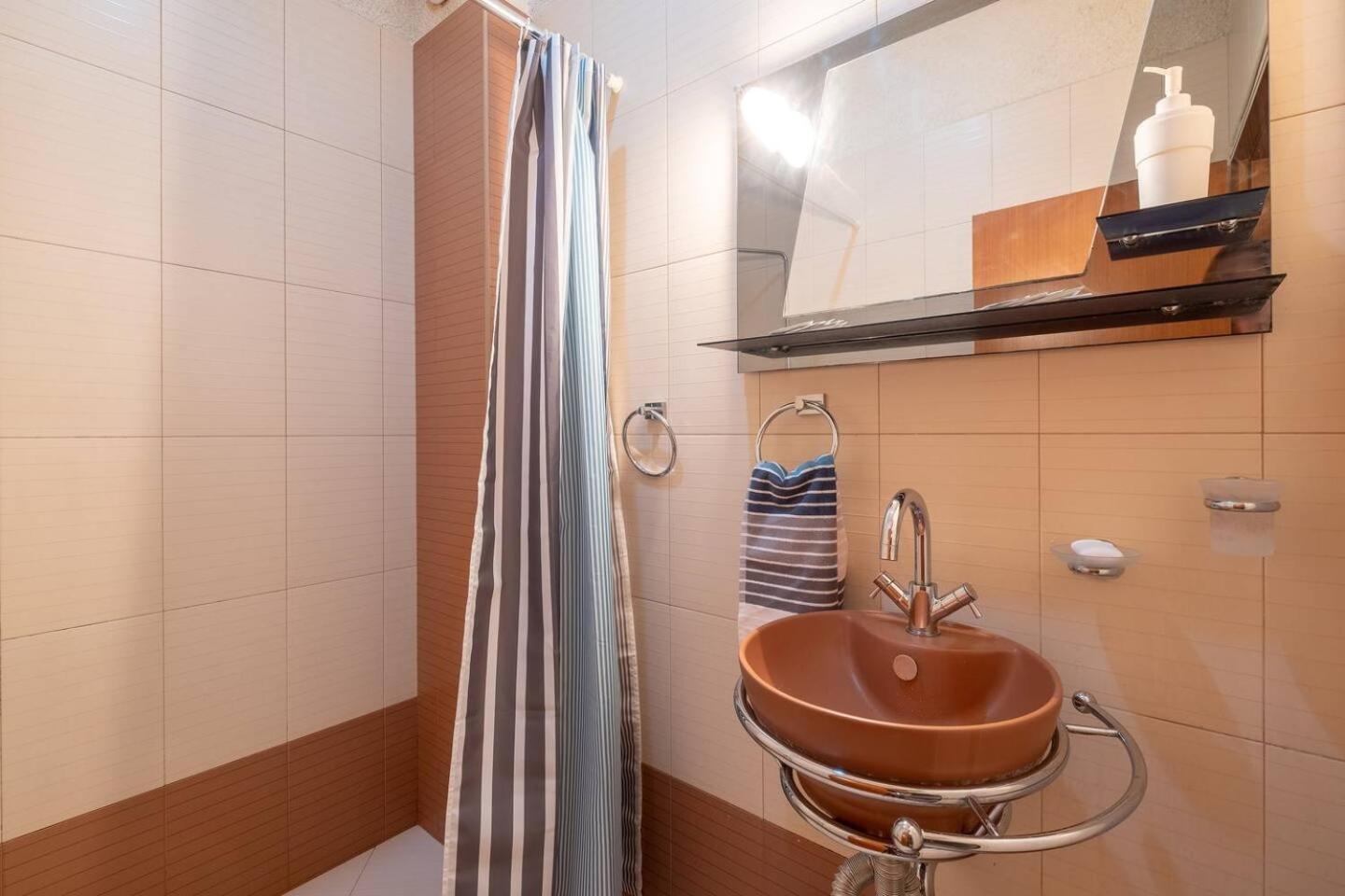 Top Pick! Central Spacious 2 Bedroom Apartment Sofia Bagian luar foto
